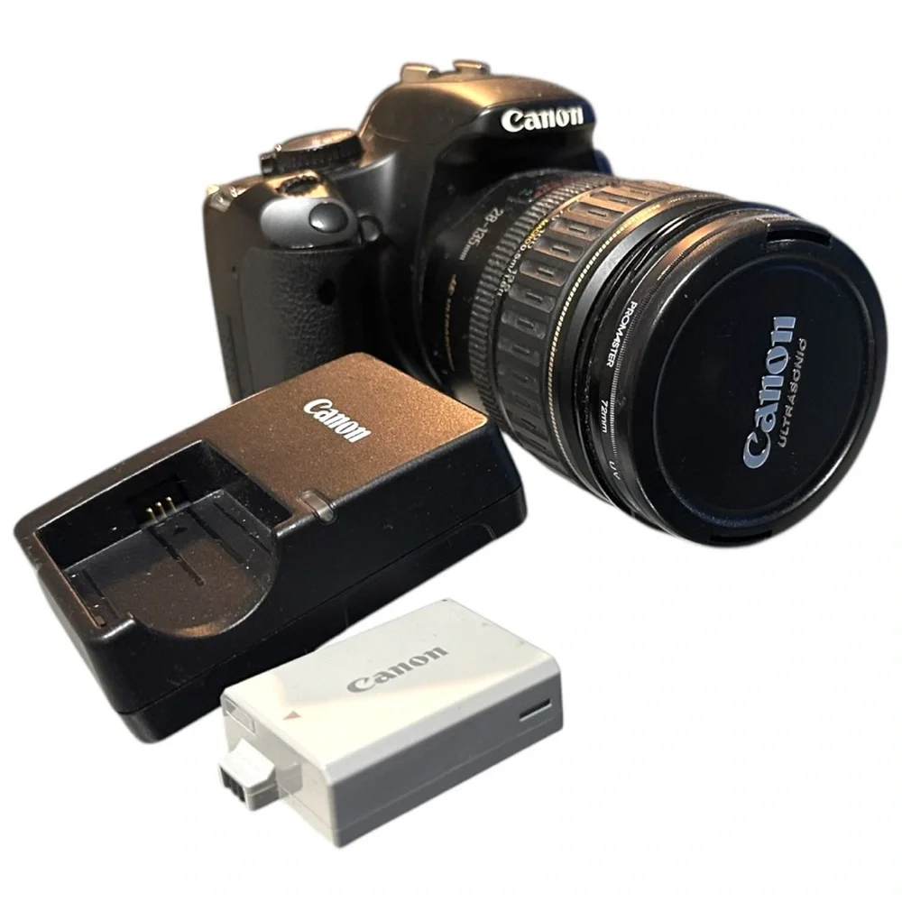 Canon EOS Rebel XSi DSLR Camera + Canon EF 28-135mm f/3.5-5.6 IS USM Lens